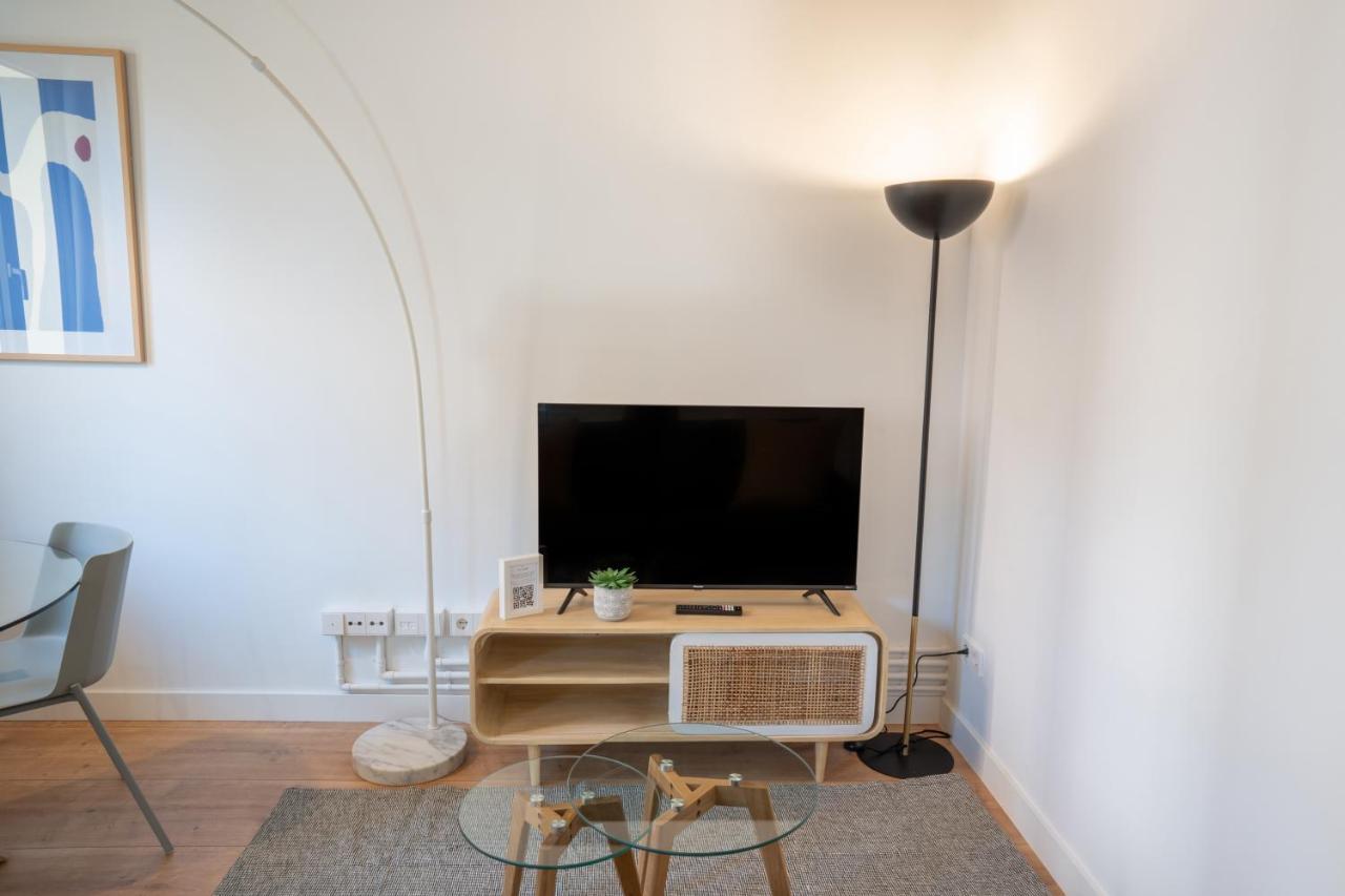 Feelathome Stadium Apartments L'Hospitalet de Llobregat Eksteriør bilde
